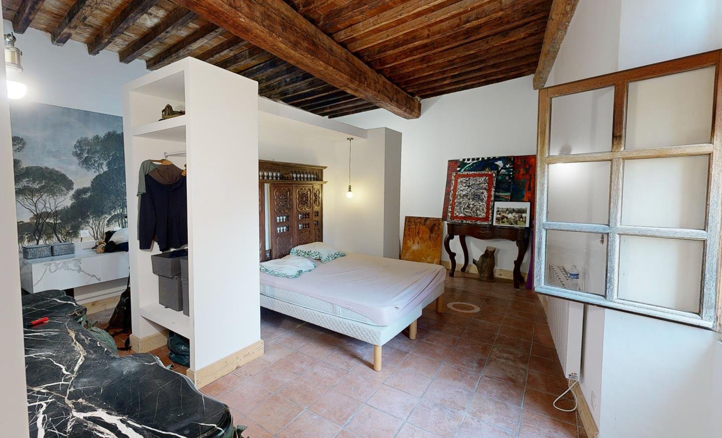 Intérieur de l'immeuble n°1 sous charpente apparente